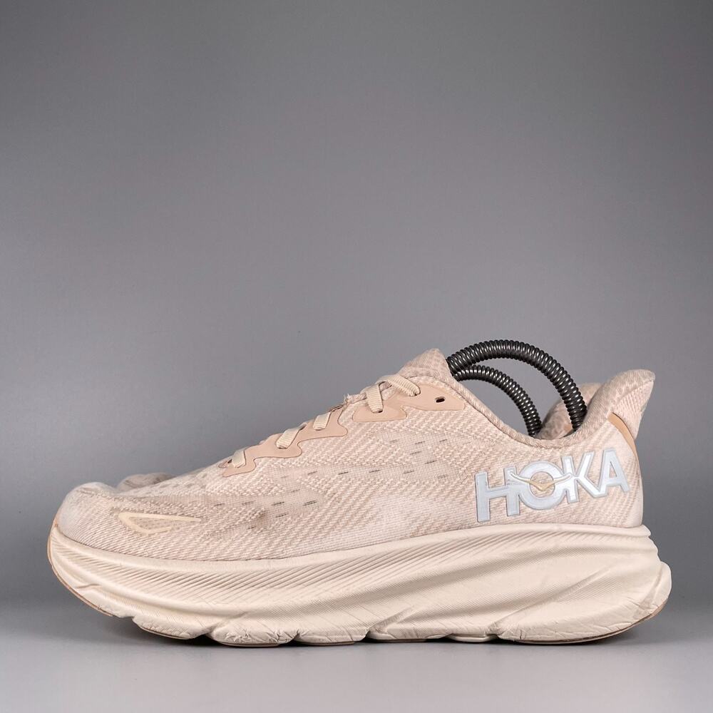 Hoka One One Clifton 9 Women's 9 B Birch Running Sneakers Athletic Shoes Casual